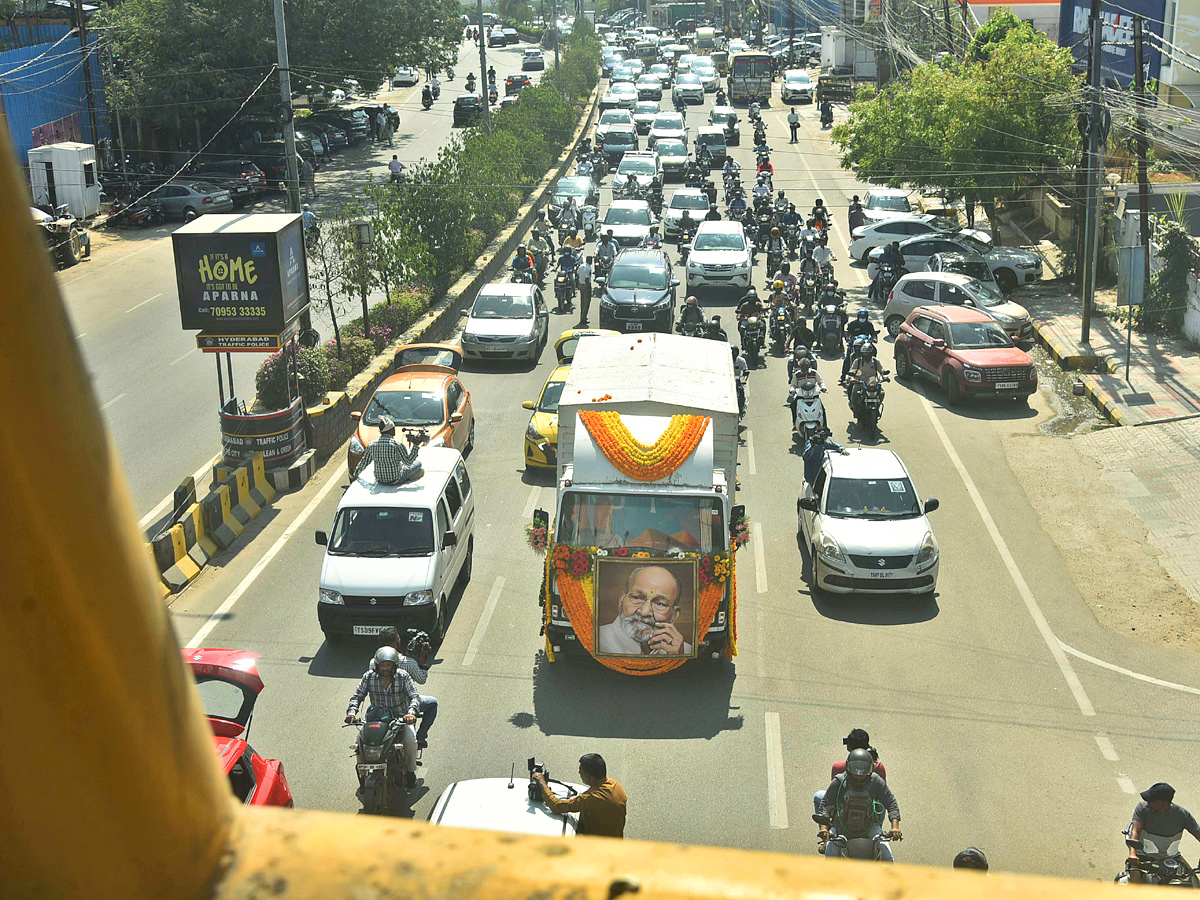 K Viswanath Funeral At Hyderabad Photo - Sakshi2