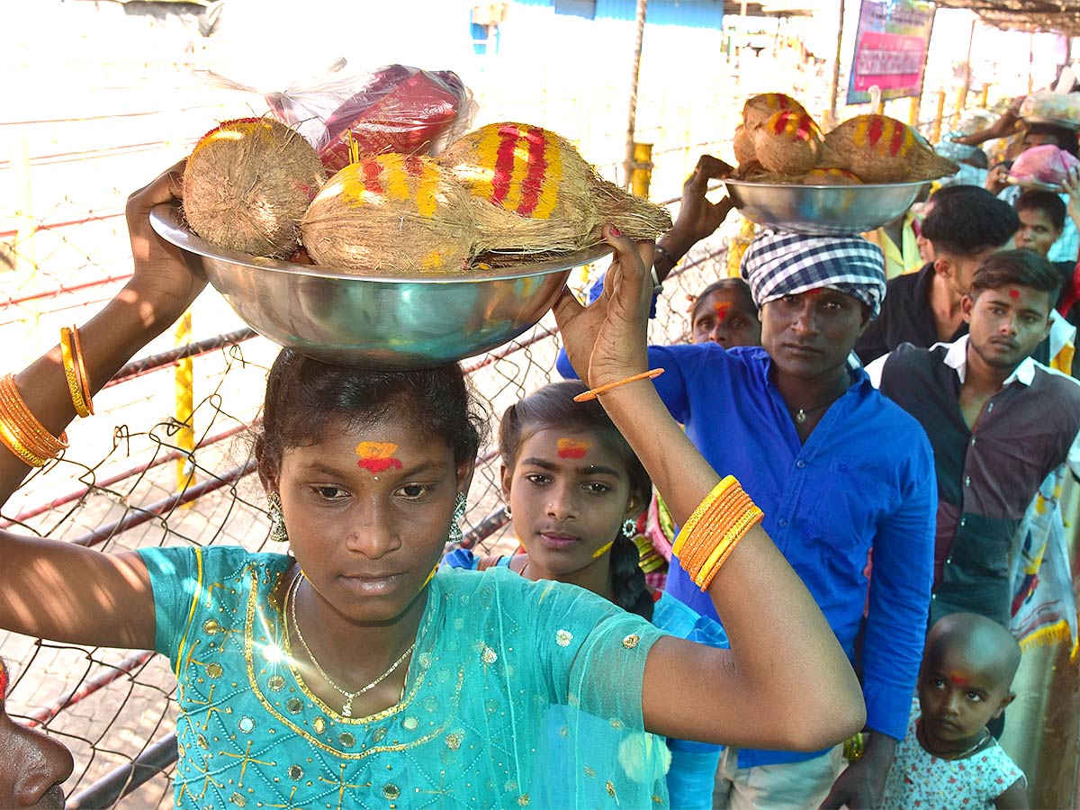 Medaram Sammakka Sarakka Chinna Jatara 2023 Photos - Sakshi29