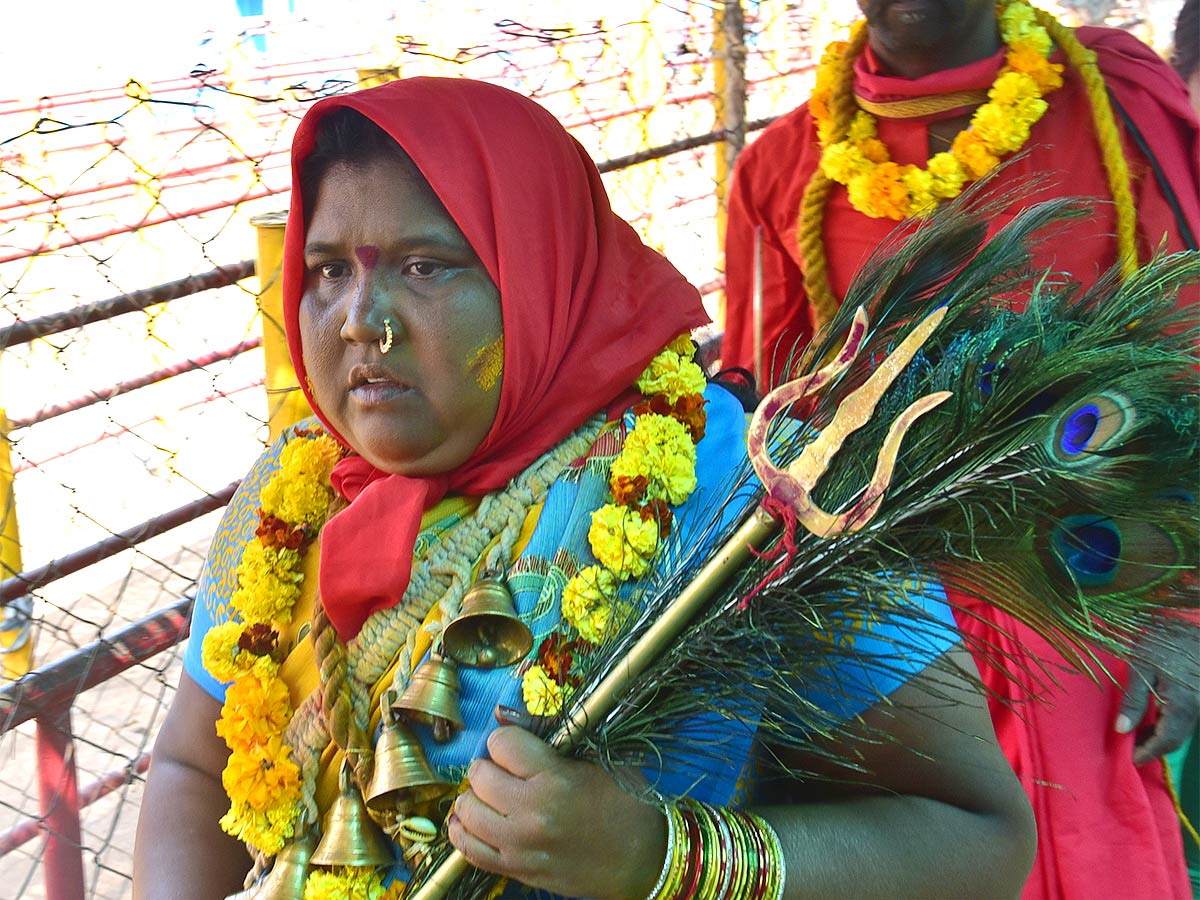 Medaram Sammakka Sarakka Chinna Jatara 2023 Photos - Sakshi32