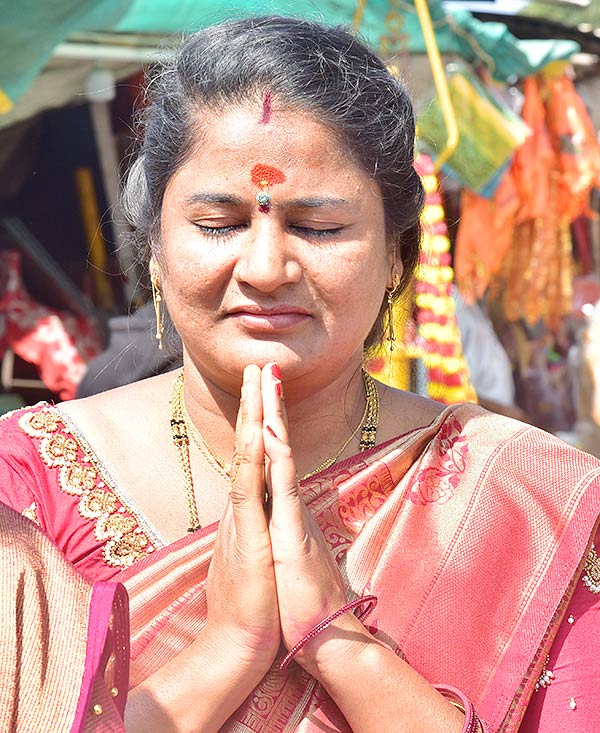 Medaram Sammakka Sarakka Chinna Jatara 2023 Photos - Sakshi36