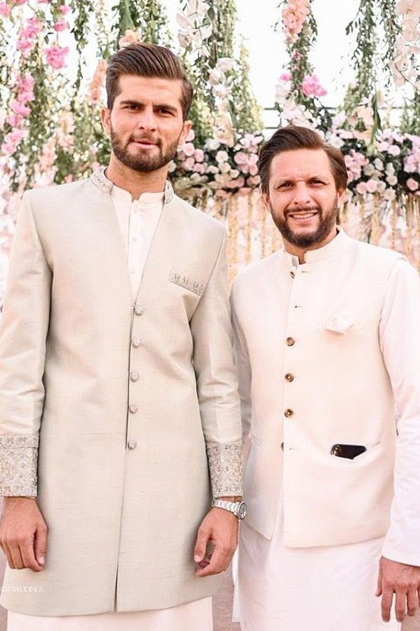 Shaheen Afridi marries Shahid Afridis daughter in a grand ceremony Photos - Sakshi7