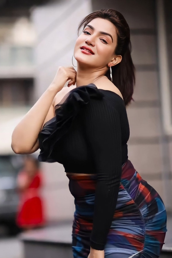 Heroine Honey Rose Beautiful photos - Sakshi6