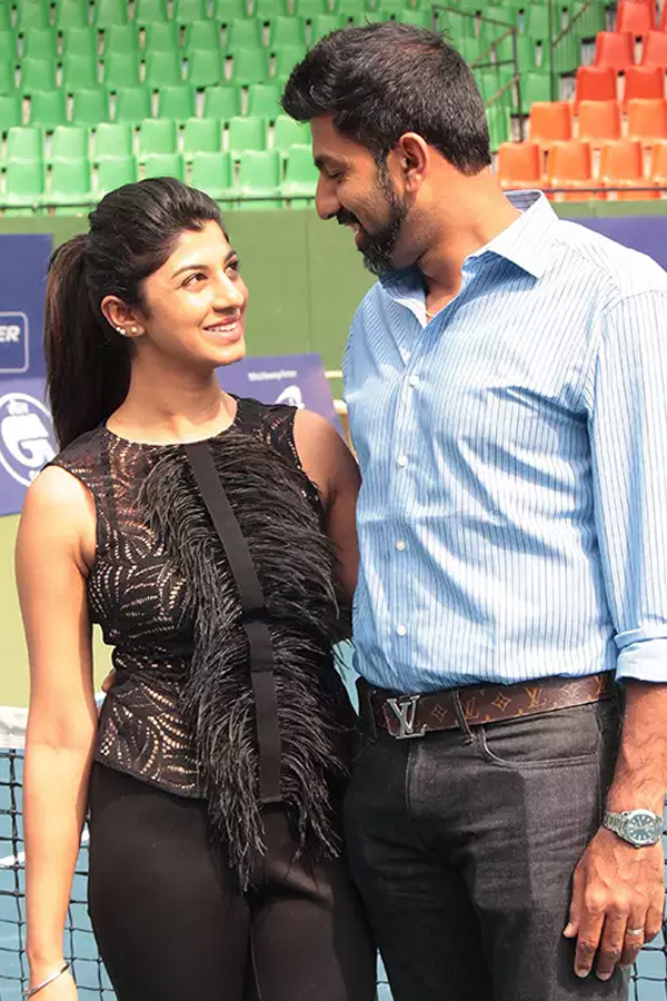 Rohan Bopanna Wife Supriya Annaiah Beautiful Pics - Sakshi13