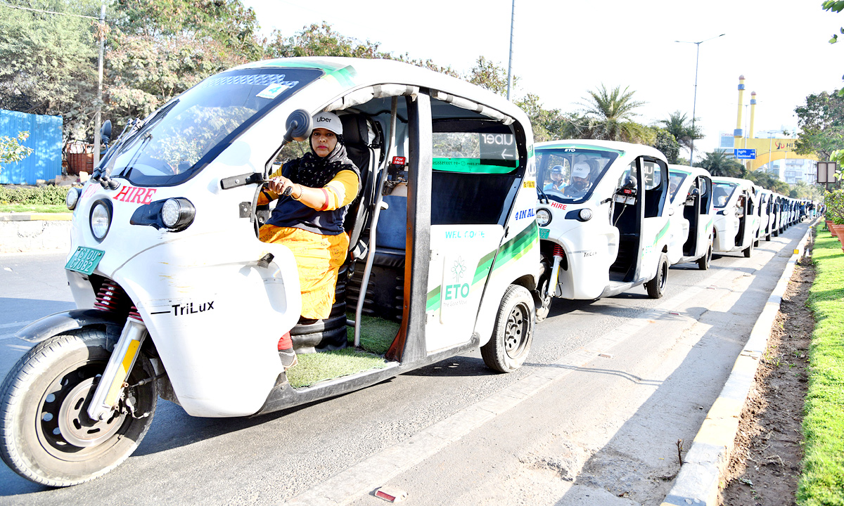 India largest EV rally flagged off in Hyderabad - Sakshi2