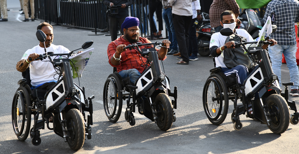 India largest EV rally flagged off in Hyderabad - Sakshi7