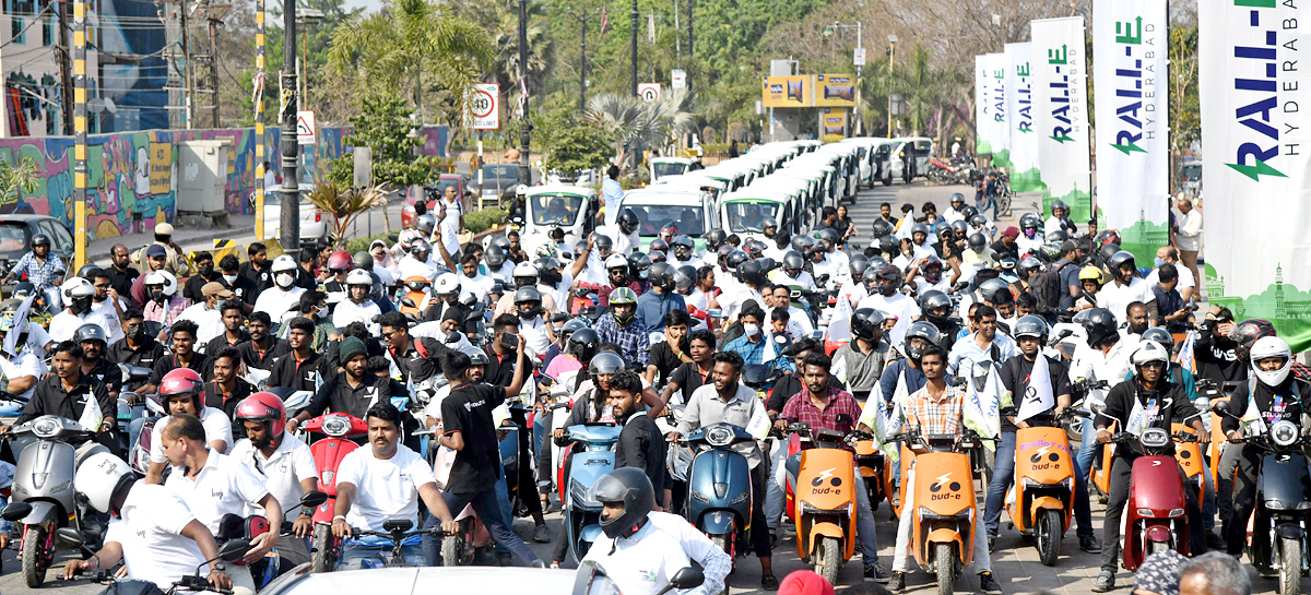 India largest EV rally flagged off in Hyderabad - Sakshi14