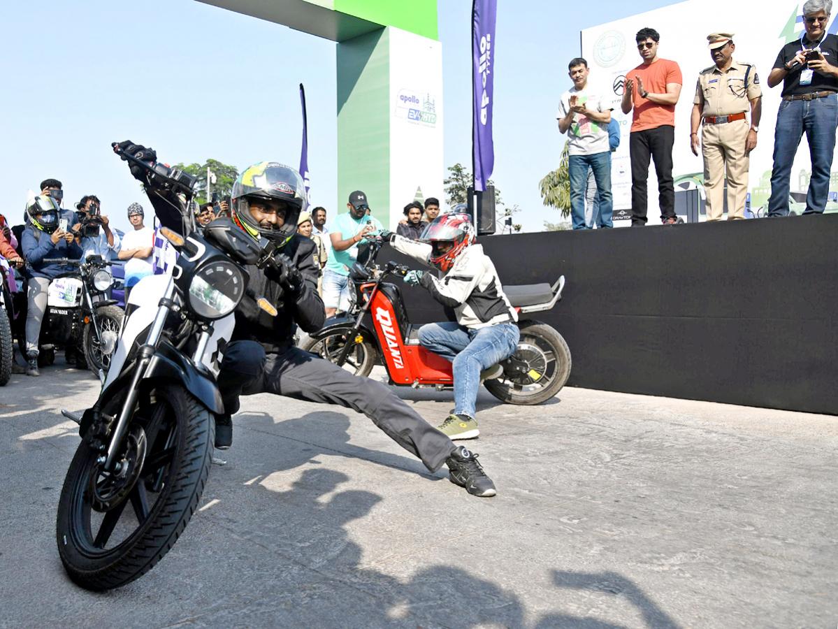 India largest EV rally flagged off in Hyderabad - Sakshi17