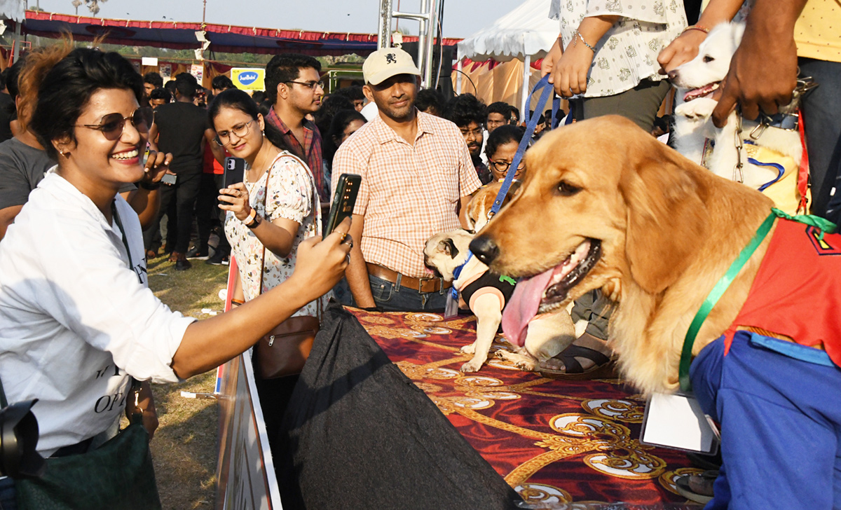 Dog show In Visakhapatnam - Sakshi7