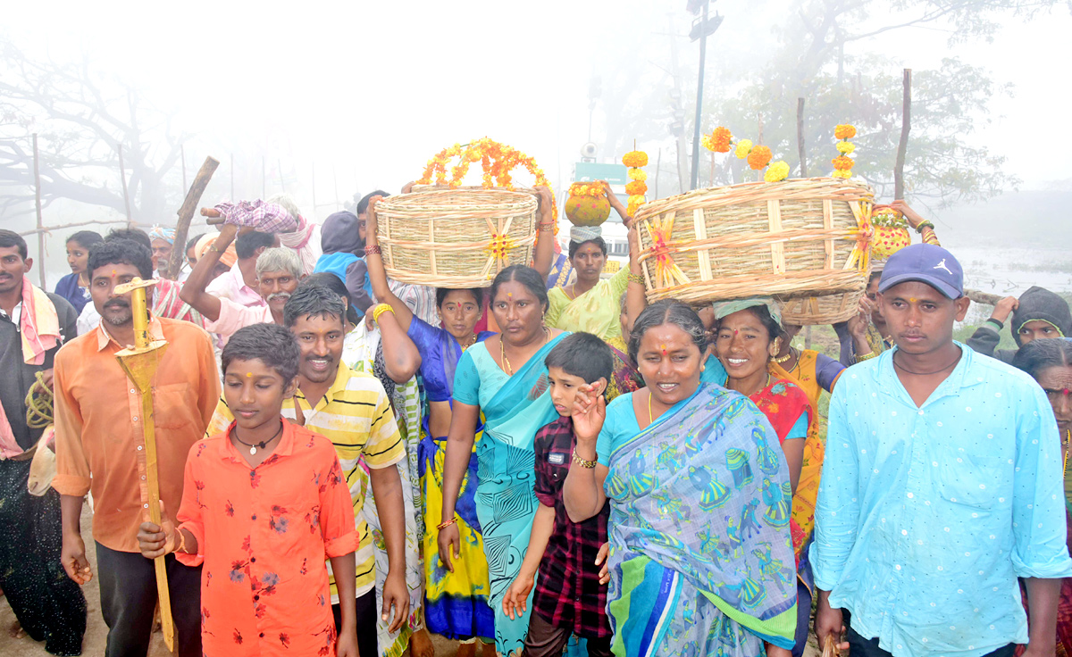 Peddagattu Lingamanthula Jatara 2023  - Sakshi28