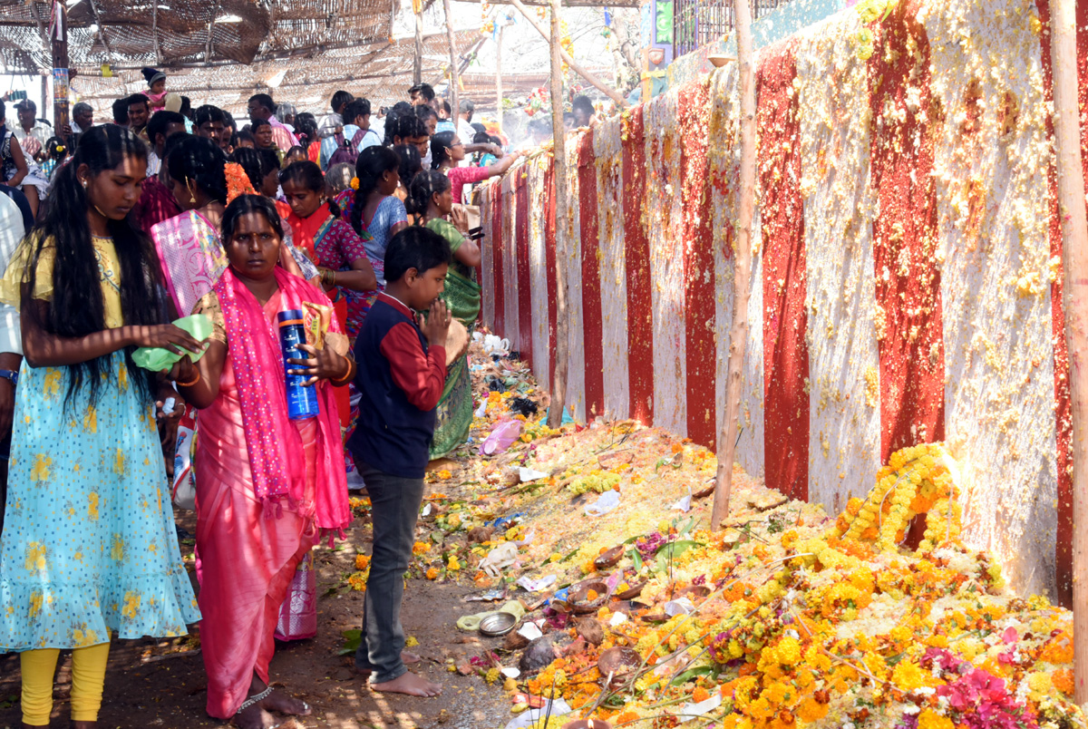 Peddagattu Lingamanthula Jatara 2023  - Sakshi17