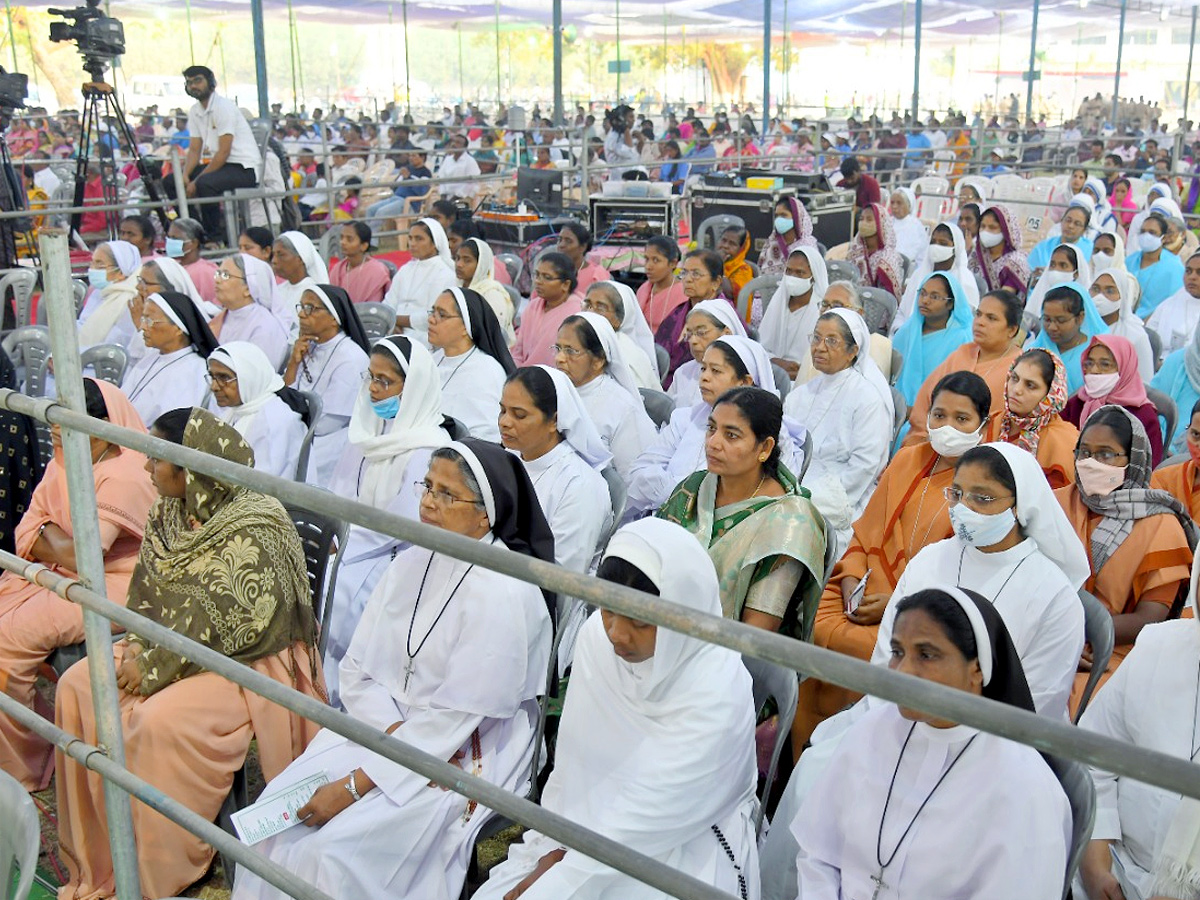 Gunadala Mary Matha festival Photos - Sakshi18