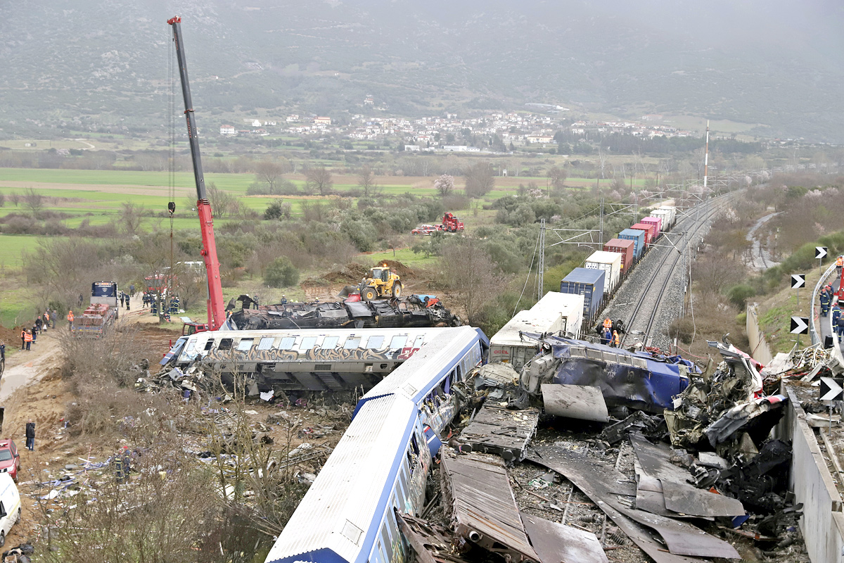 Two trains collide in Greece - Sakshi11