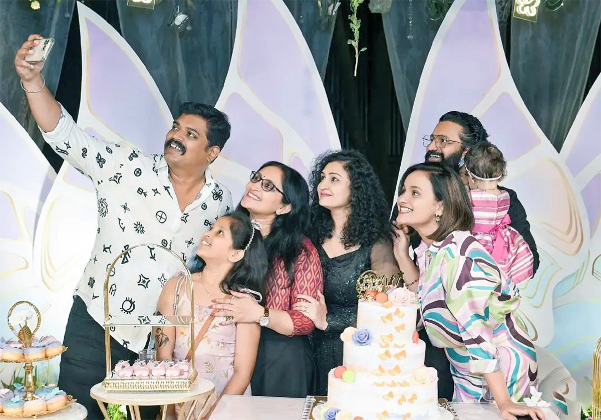 Kantara Hero Rishab shetty daughter birthday celebration photos - Sakshi4