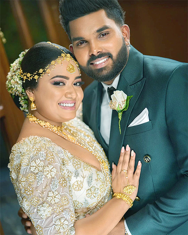 Sri Lankan Cricketer Wanindu Hasaranga Wedding Pics - Sakshi6