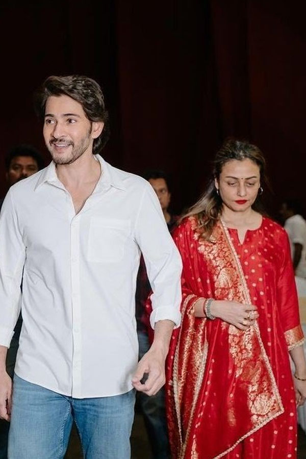 Mahesh Babu And Namrata Shirodkar Attends Kameswara Rao Sons Wedding Photos - Sakshi8