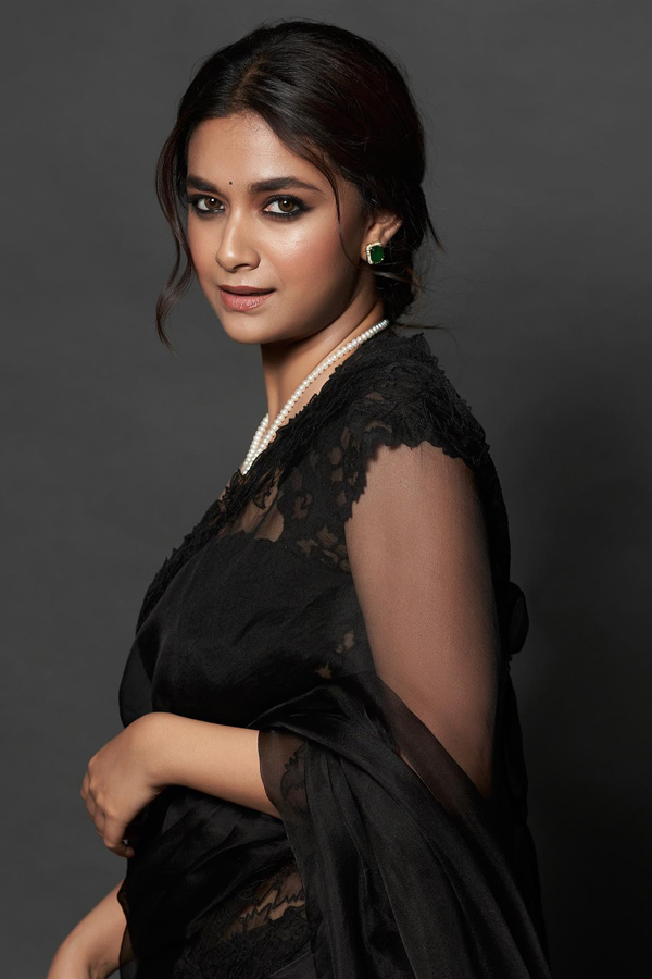 Keerthi Suresh Black Saree Pictures - Sakshi4