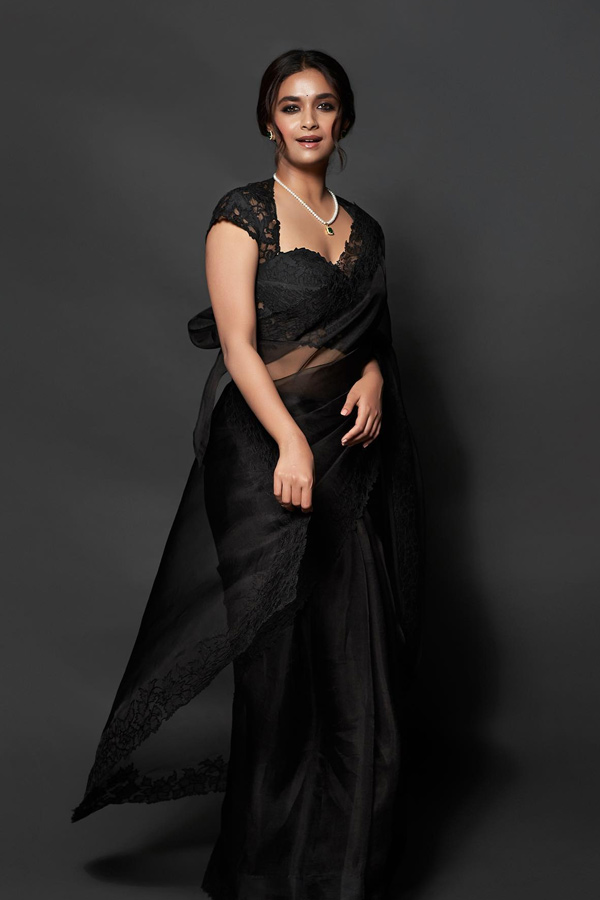 Keerthi Suresh Black Saree Pictures - Sakshi5