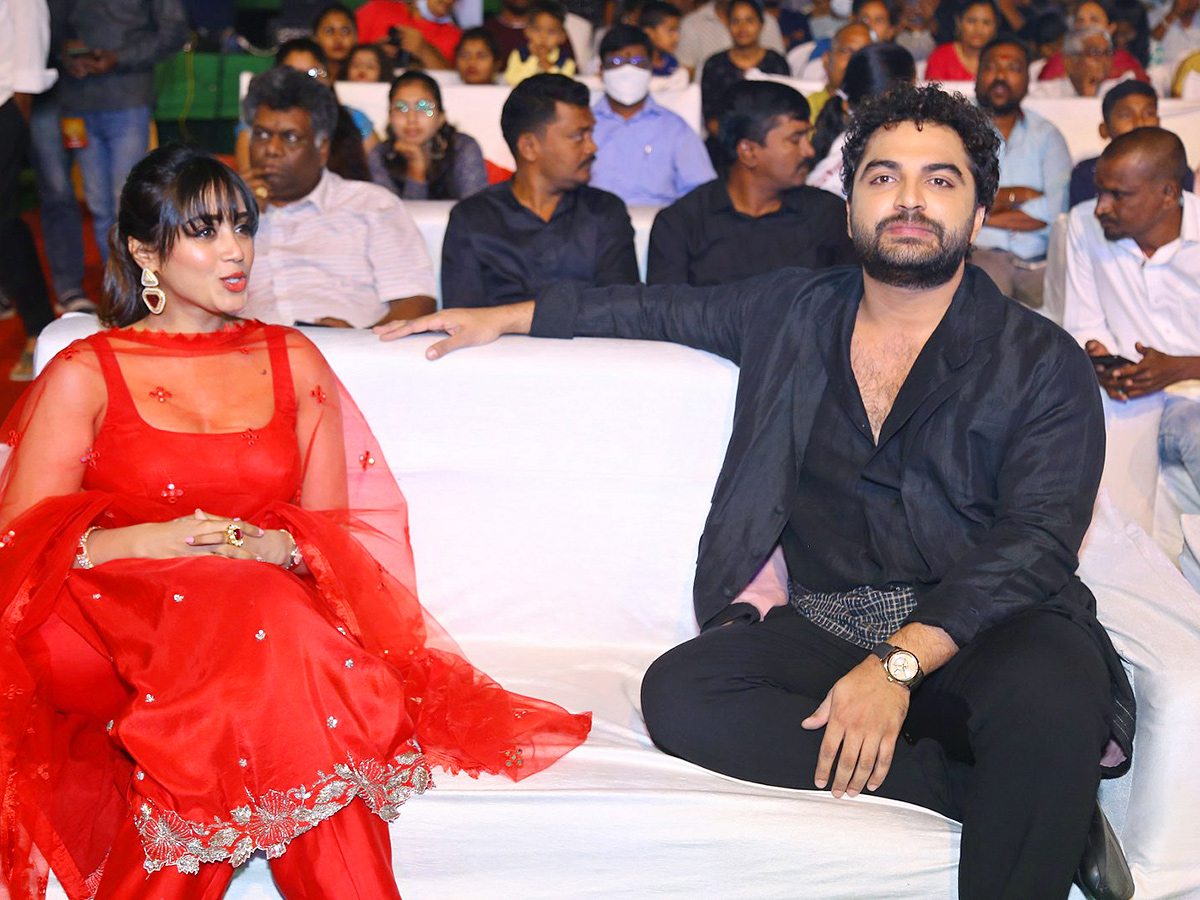 Das Ka Dhamki Trailer Launch Event In Karimnagar Photos - Sakshi6