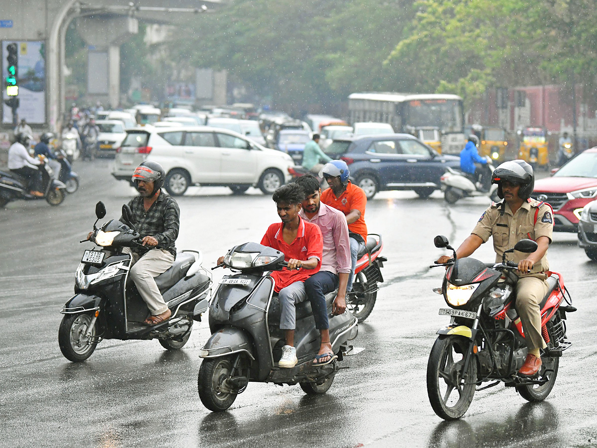 Rain in Hyderabad Photos - Sakshi11