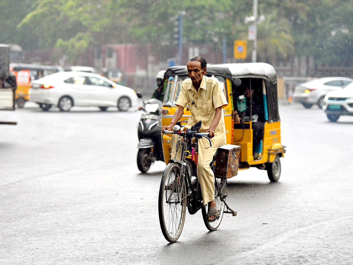 Rain in Hyderabad Photos - Sakshi17