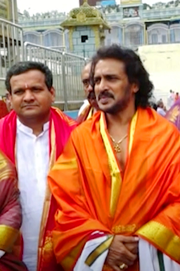 Actor Upendra Visits Tirumala Temple Photos - Sakshi7