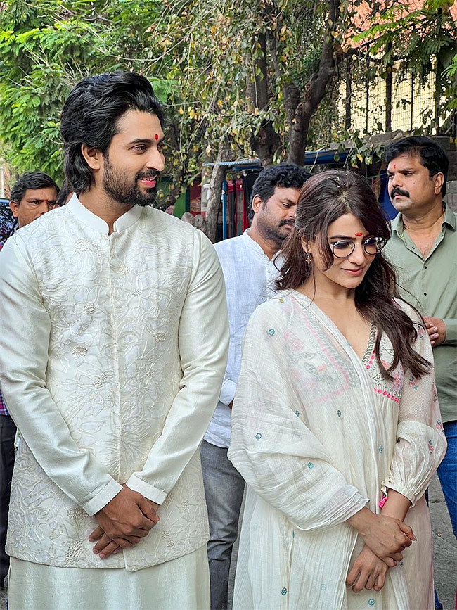 Samantha Prabhu Seeks Blessings Of Sri Peddamma Thalli Temple - Sakshi10