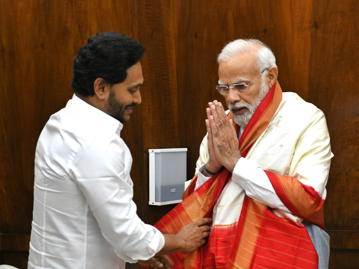 AP CM YS Jagan Meets PM Narendra Modi At Delhi - Sakshi2