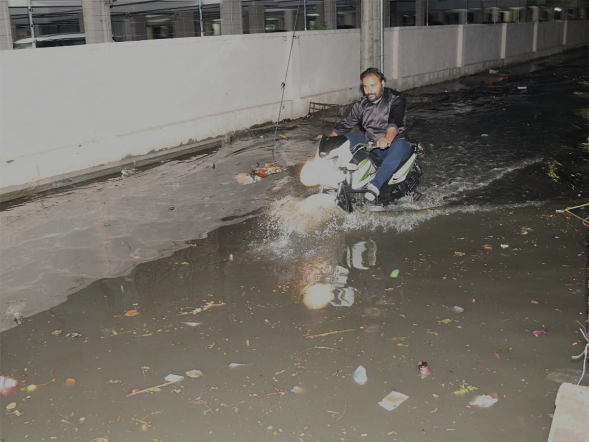 Heavy Rain in Tirupati Photos - Sakshi13