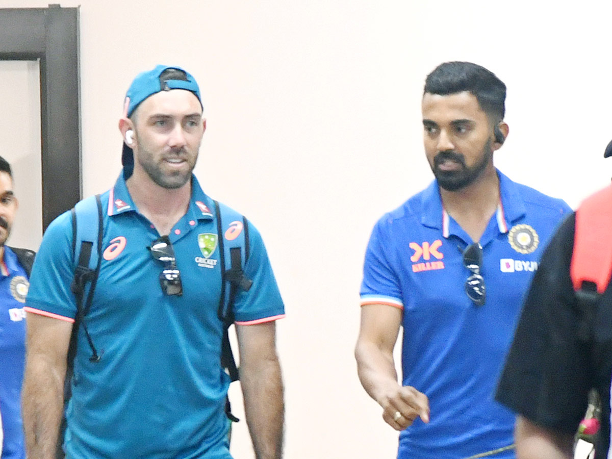 Team India and Team Australia Cricketers Reach To Vizag Photos - Sakshi6