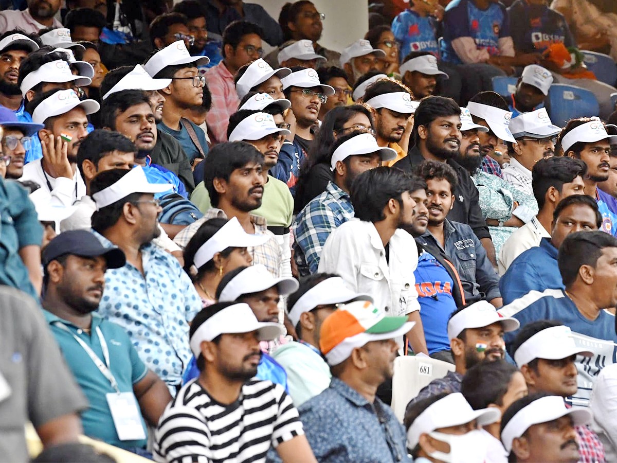 India vs Australia 2nd ODI Match At Visakhapatnam Photos - Sakshi5