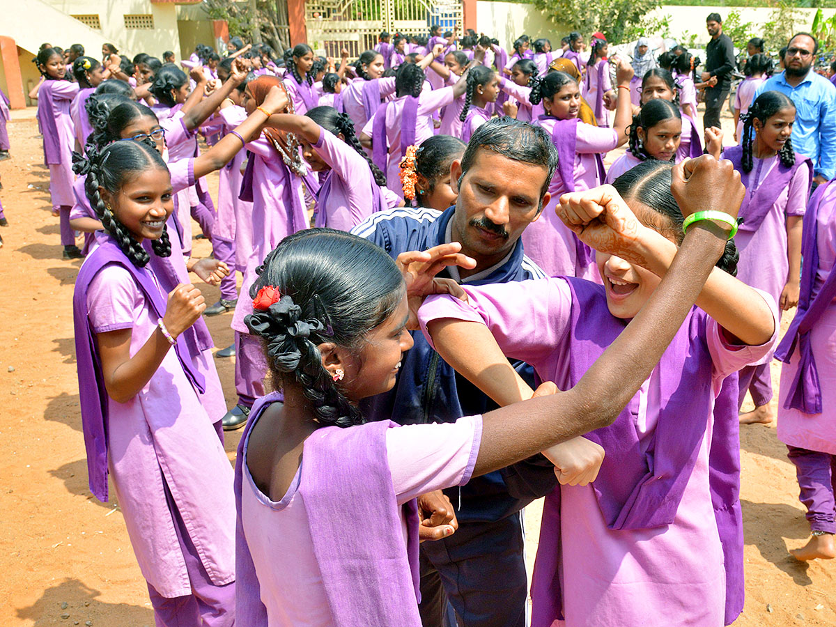 Self Defense Training For Girls In Vijayawada - Sakshi1