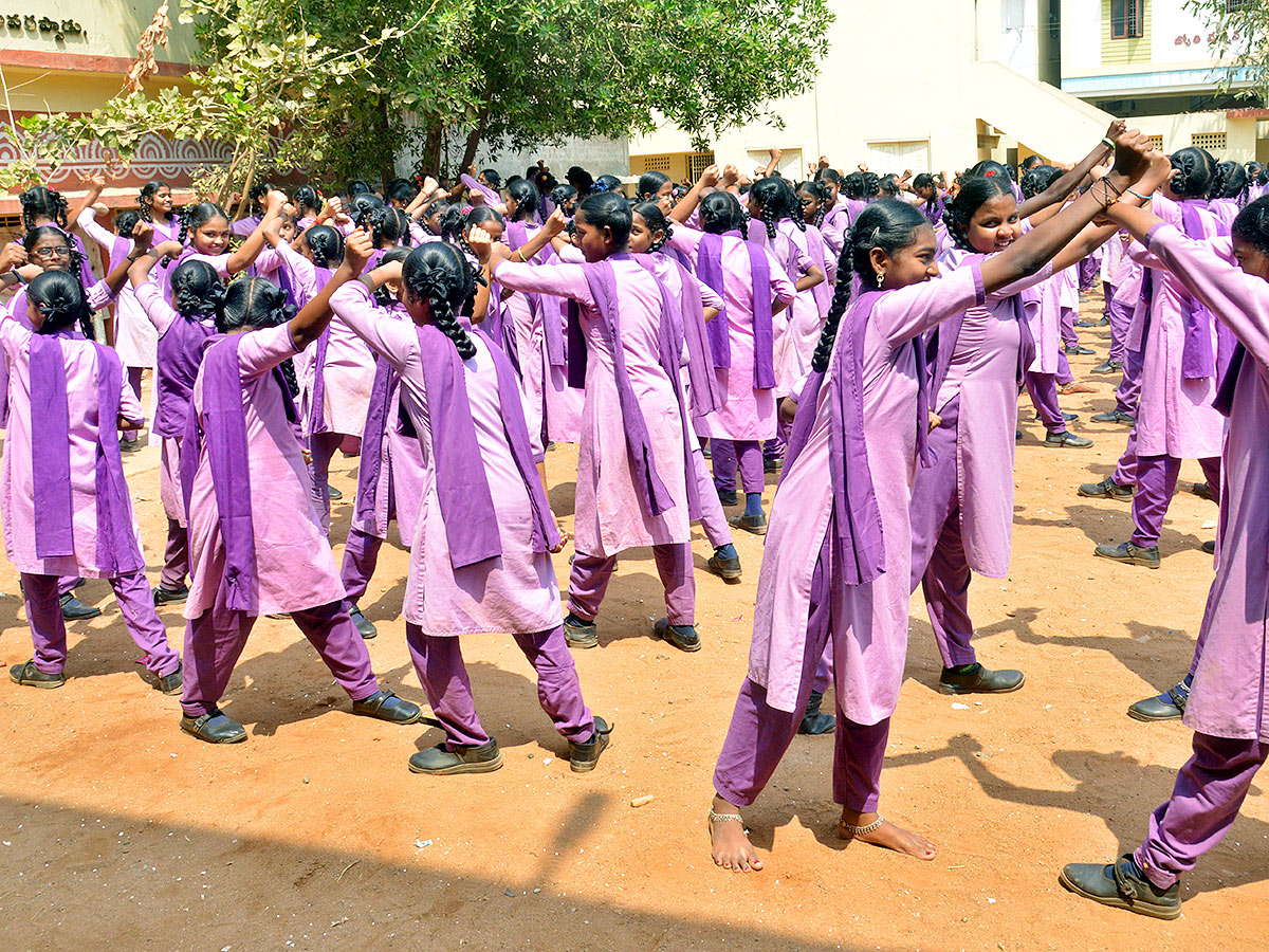 Self Defense Training For Girls In Vijayawada - Sakshi19