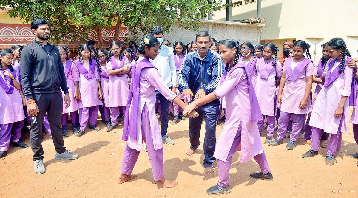 Self Defense Training For Girls In Vijayawada - Sakshi8