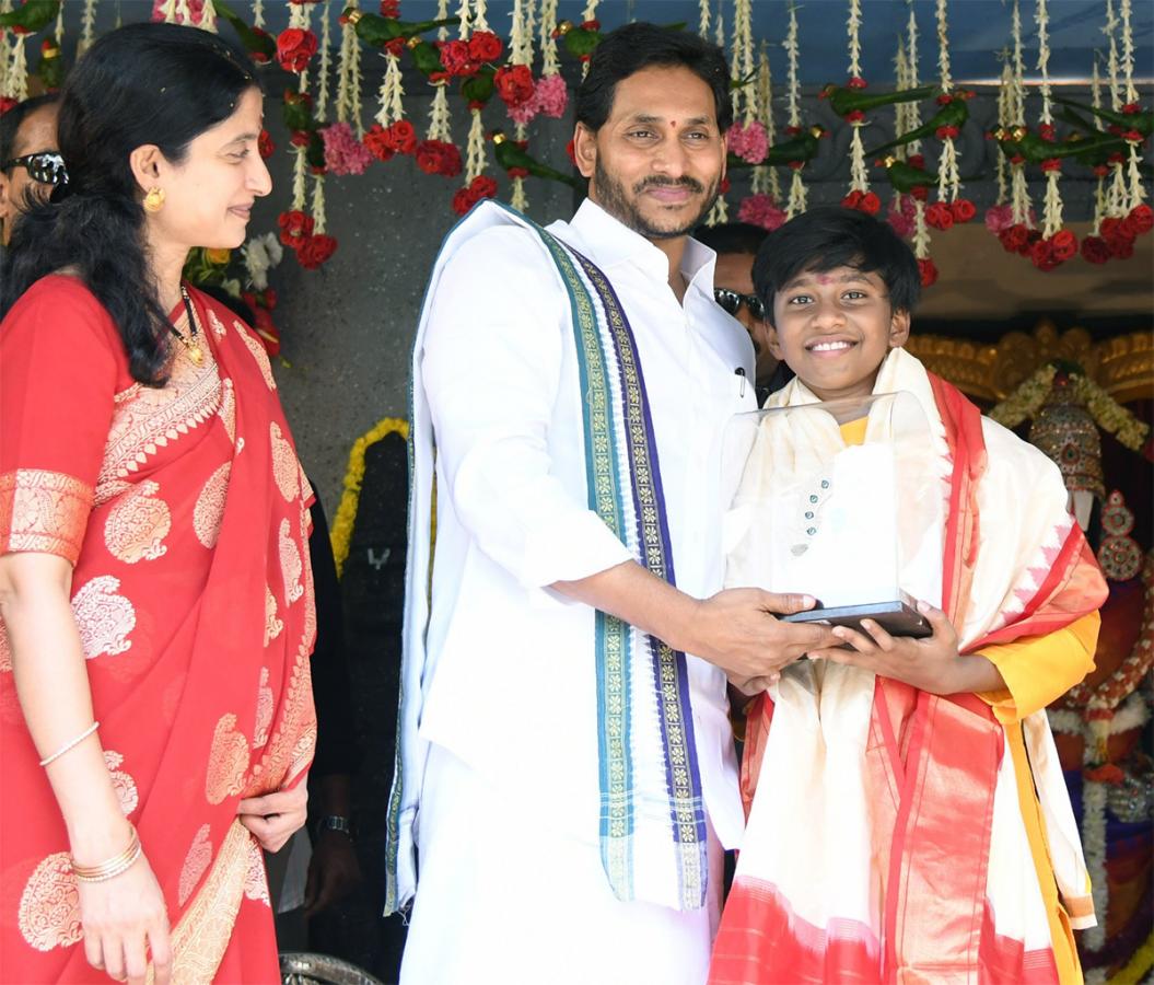 Shubhakruth Nama Ugadi Celebrations At CM Jagan Residence Photos - Sakshi20