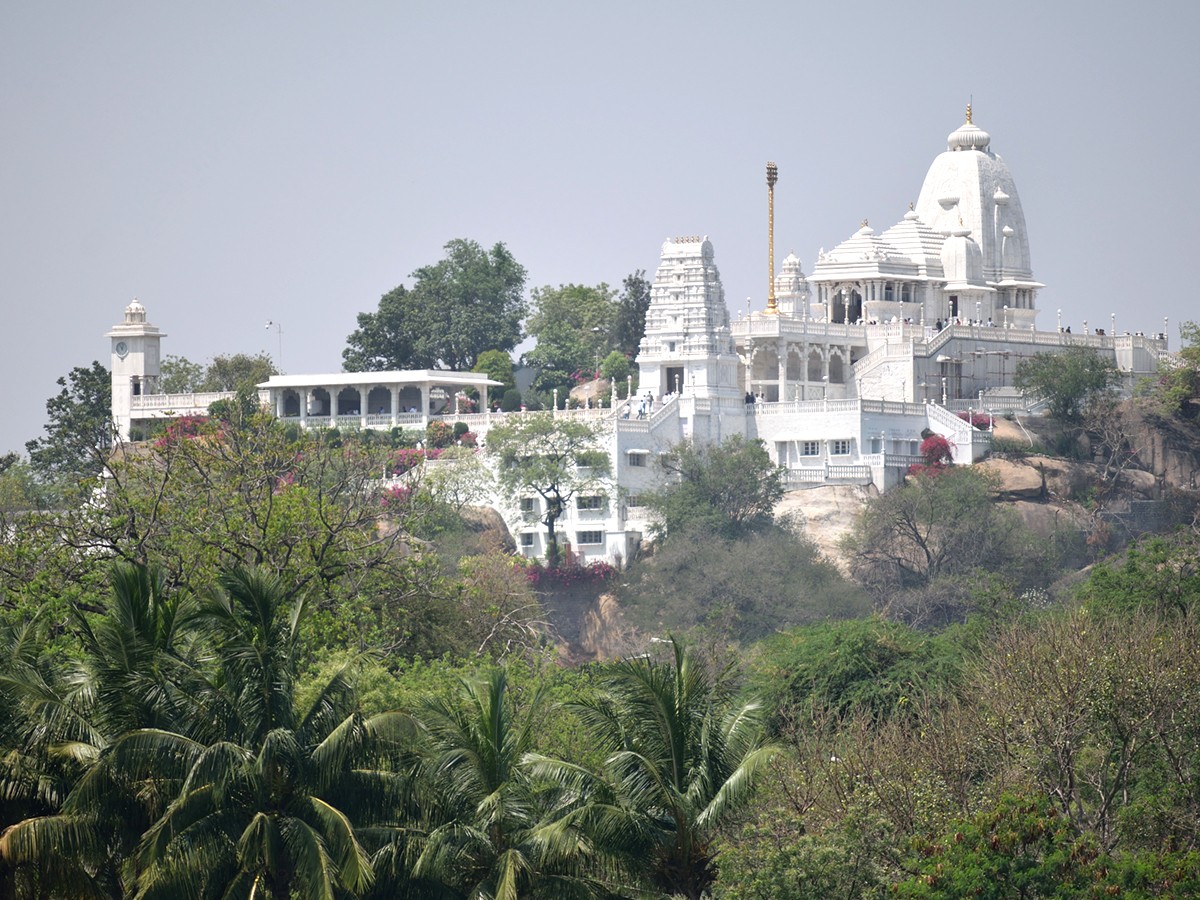 Most Famous And Spiritual Temples In Hyderabad Photos - Sakshi2