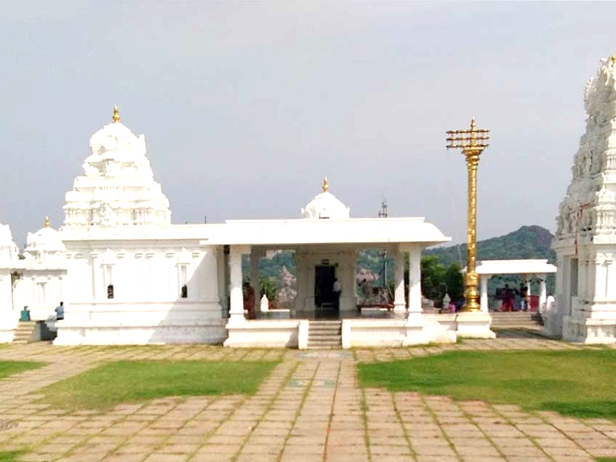 Most Famous And Spiritual Temples In Hyderabad Photos - Sakshi3