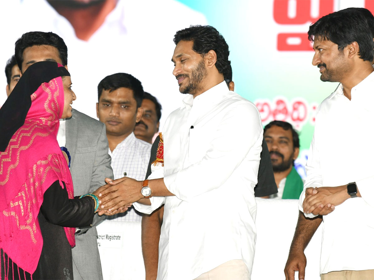 CM Jagan to Release YSR Asara Funds at Denduluru Photos - Sakshi26