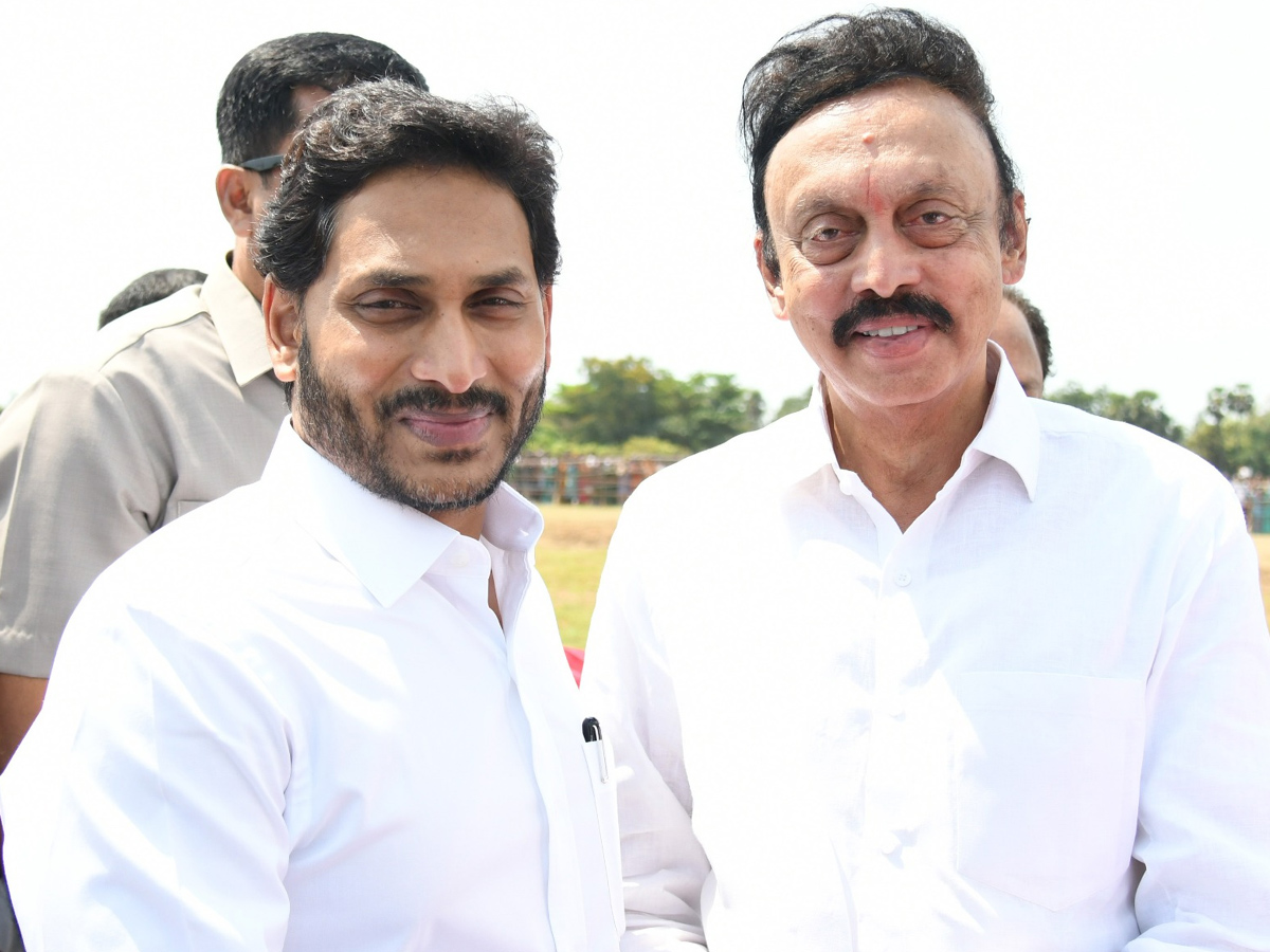 CM YS Jagan Entry At Denduluru Photos - Sakshi13