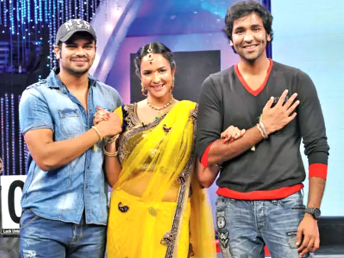 Manchu Vishnu and Manoj Photos - Sakshi3