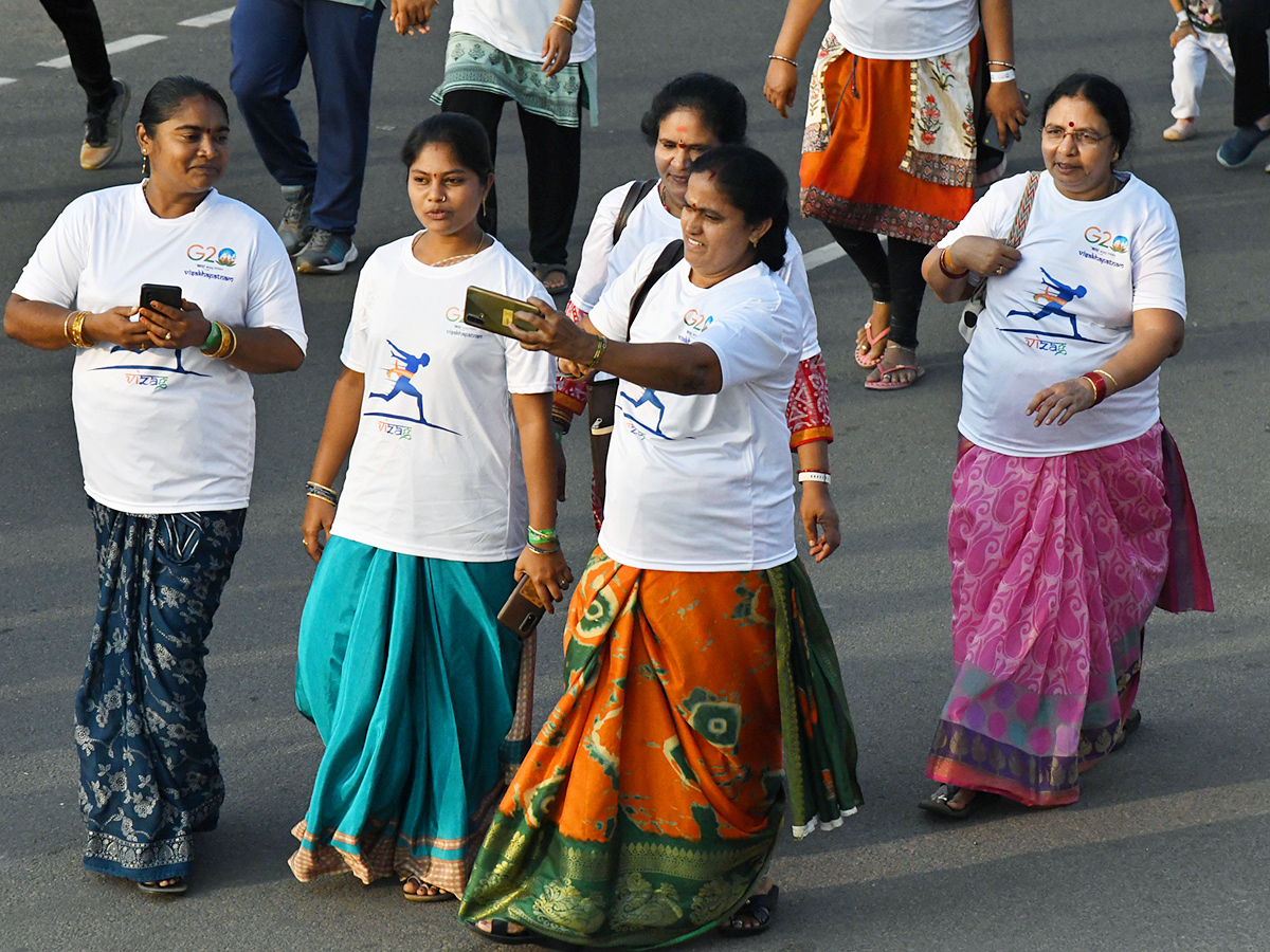 G-20 Marathon at RK Beach Visakhapatnam Photos - Sakshi5