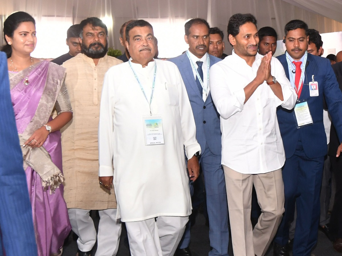 CM Jagan and Union Minister Nitin Gadkari inaugurated the industrial exhibition Photos - Sakshi7