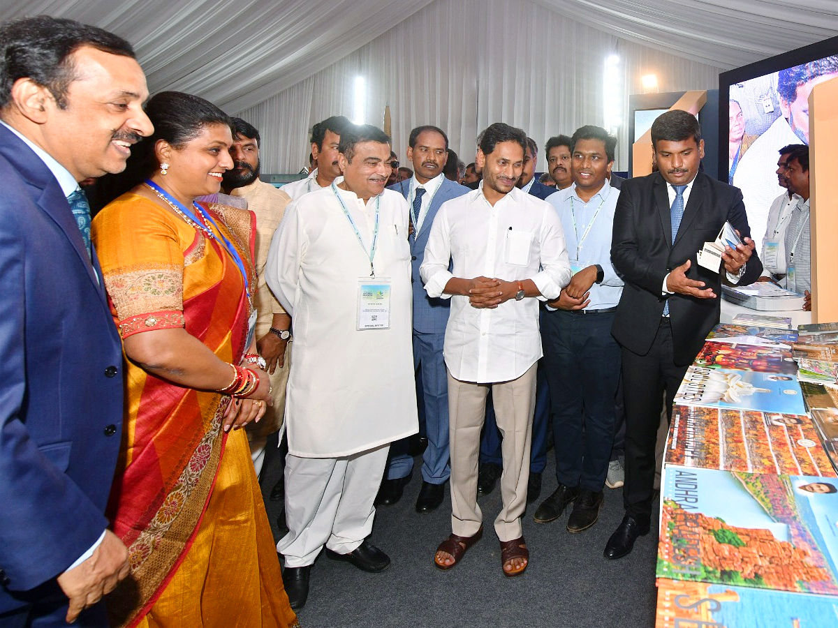 CM Jagan and Union Minister Nitin Gadkari inaugurated the industrial exhibition Photos - Sakshi9