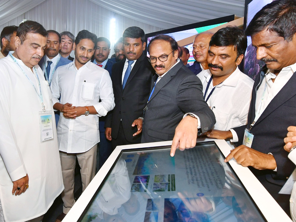 CM Jagan and Union Minister Nitin Gadkari inaugurated the industrial exhibition Photos - Sakshi10