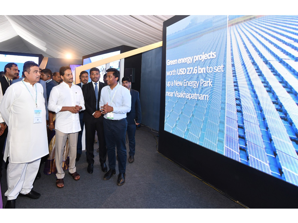 CM Jagan and Union Minister Nitin Gadkari inaugurated the industrial exhibition Photos - Sakshi12