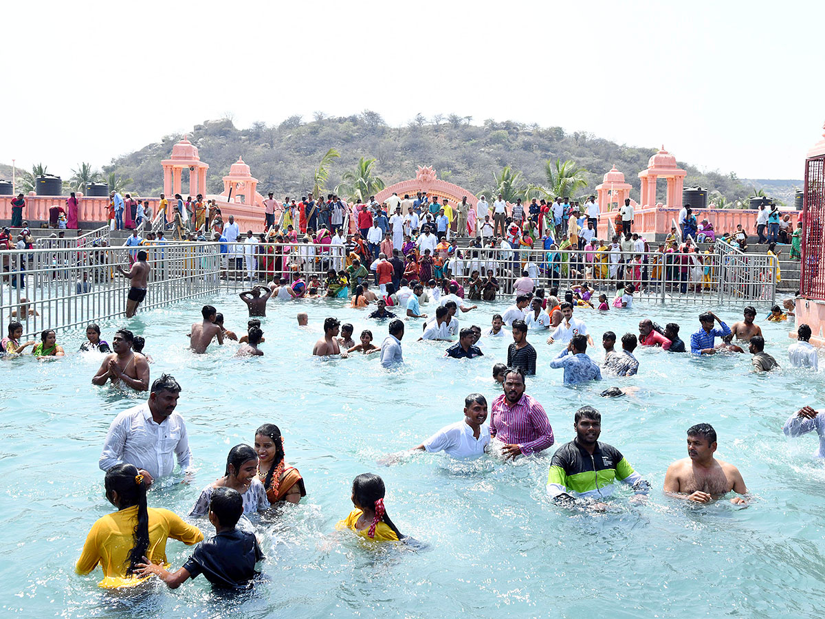 Yadagirigutta Narasimha Temple Brahmotsavams 2023 - Sakshi12