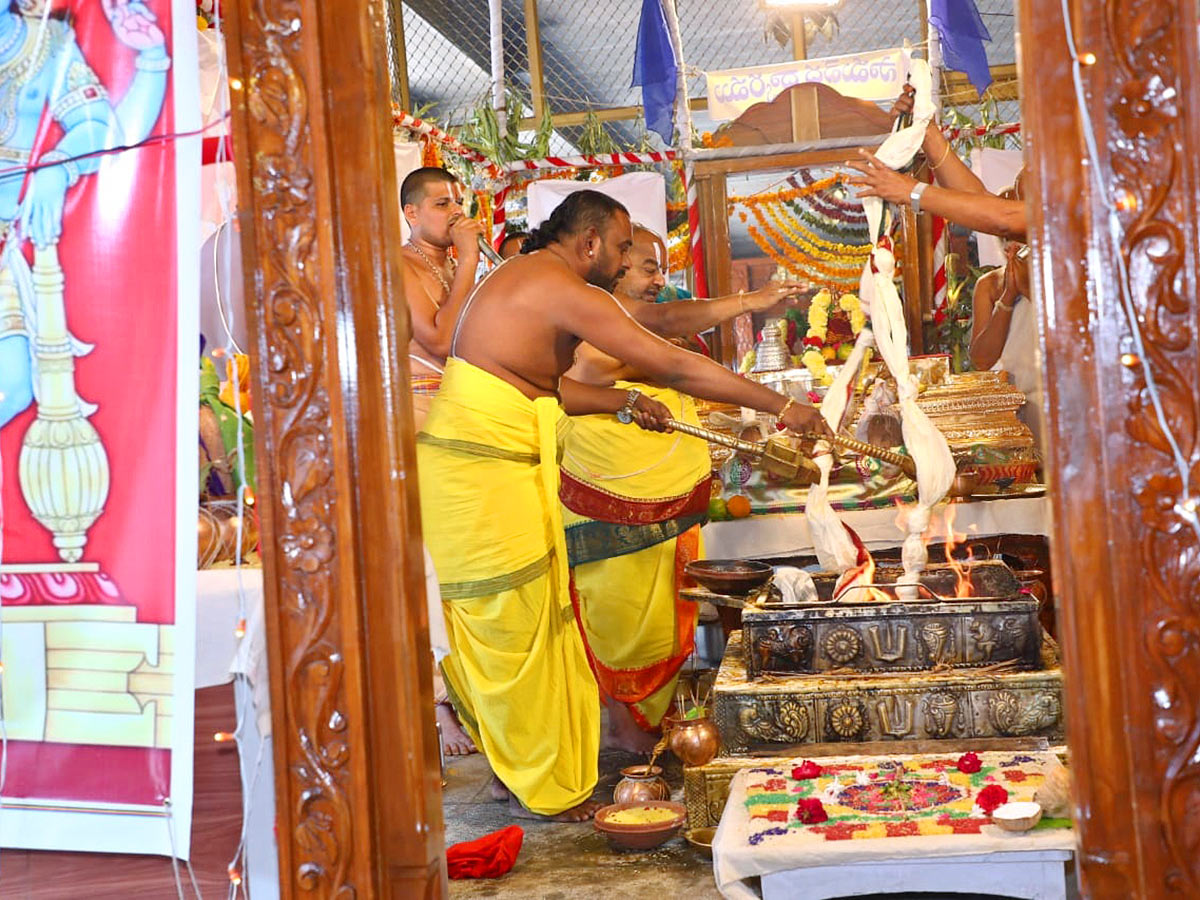 Yadagirigutta Narasimha Temple Brahmotsavams 2023 - Sakshi15