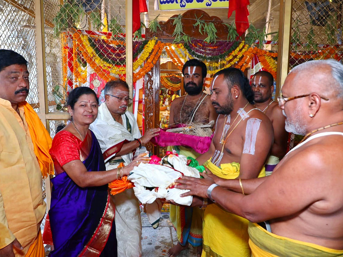 Yadagirigutta Narasimha Temple Brahmotsavams 2023 - Sakshi18