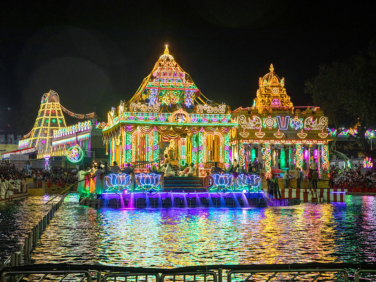 Srivari Salakatla Theppanotsavam in Tirumala - Sakshi3