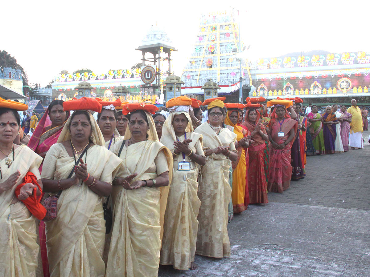 Srivari Salakatla Theppanotsavam in Tirumala - Sakshi5