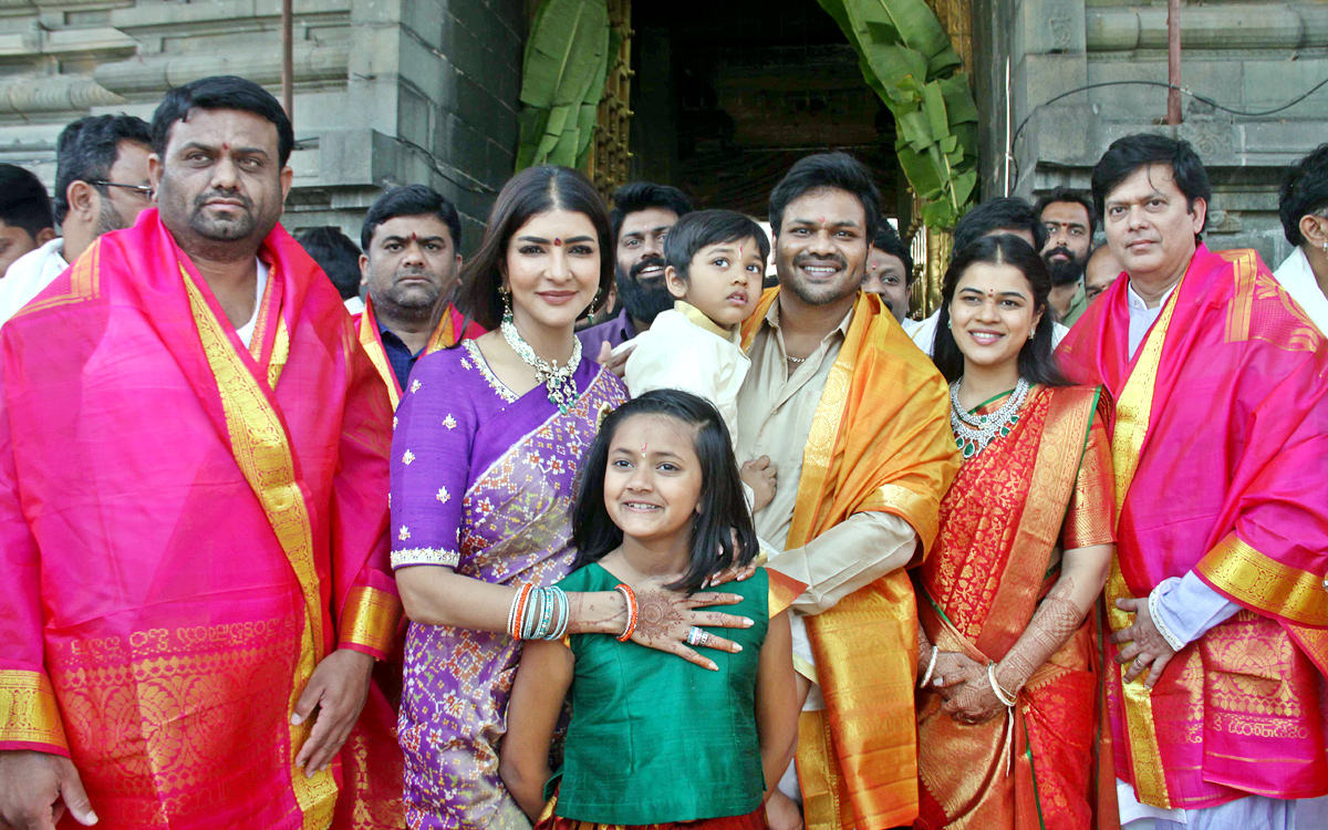 Manchu Manoj And bhuma Mounika Visiting Tirumala After Marriage - Sakshi3